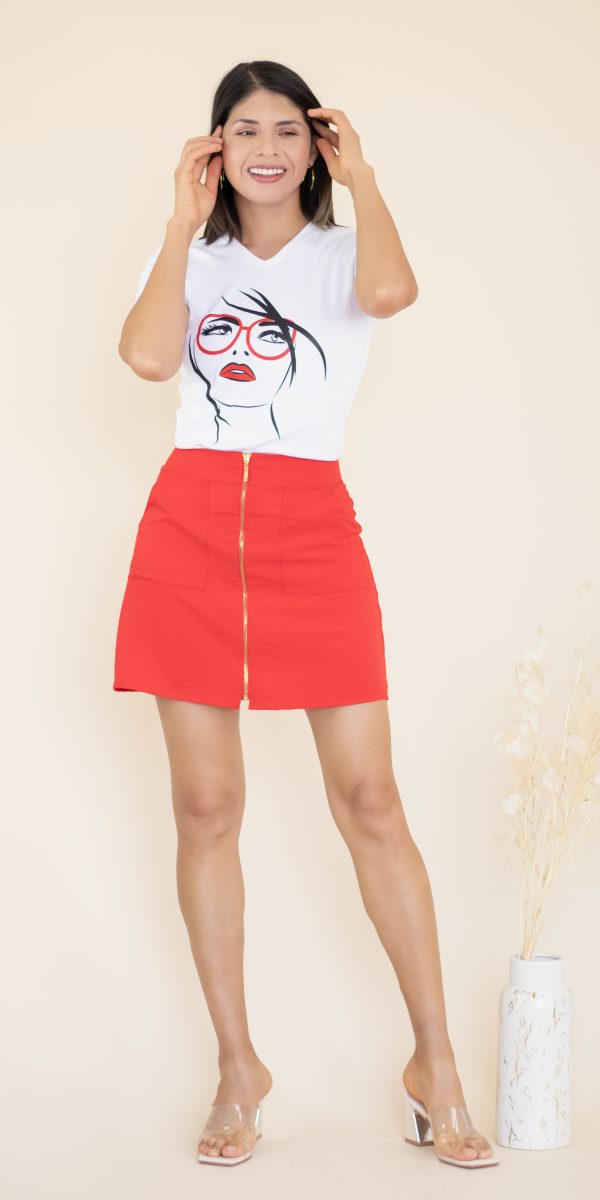Falda corta roja